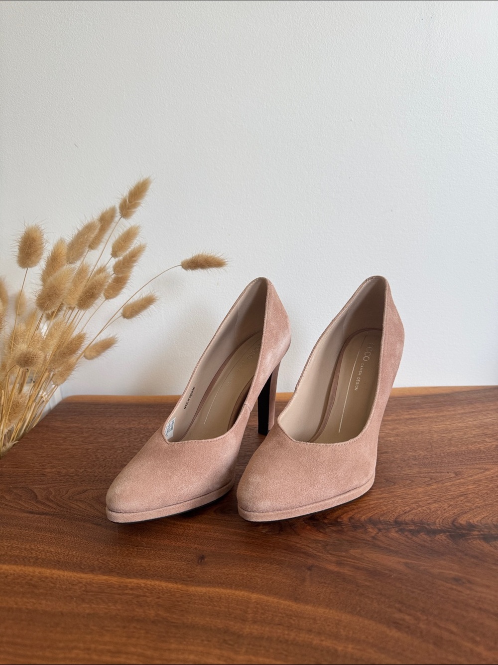 Ecco Blush Pink Suede Pointed-Toe High Heels